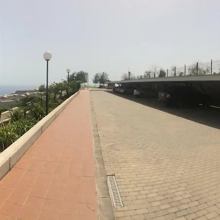 Flamboyan Apartment